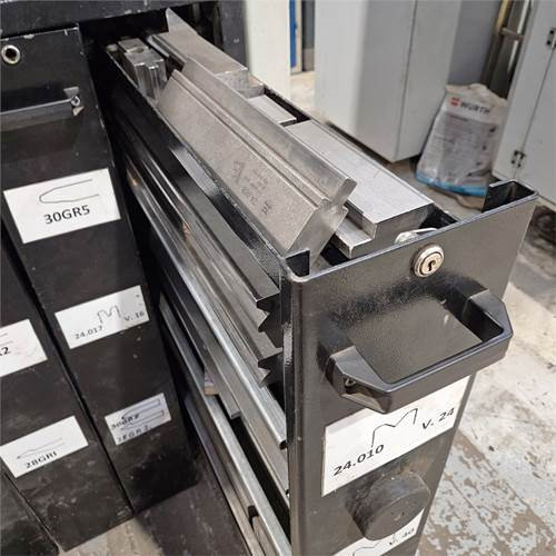 Press brake ..Select Make Speed-Bend Pro 4100X400: picture 32 Press brake ..Select Make Speed-Bend Pro 4100X400: picture 32