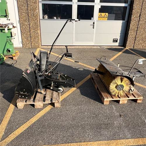 Stiga PA 501 Sweeper - Garden mower: picture 1 Stiga PA 501 Sweeper - Garden mower: picture 1