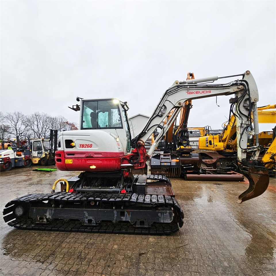 Takeuchi TB260 - Crawler excavator: picture 3 Takeuchi TB260 - Crawler excavator: picture 3