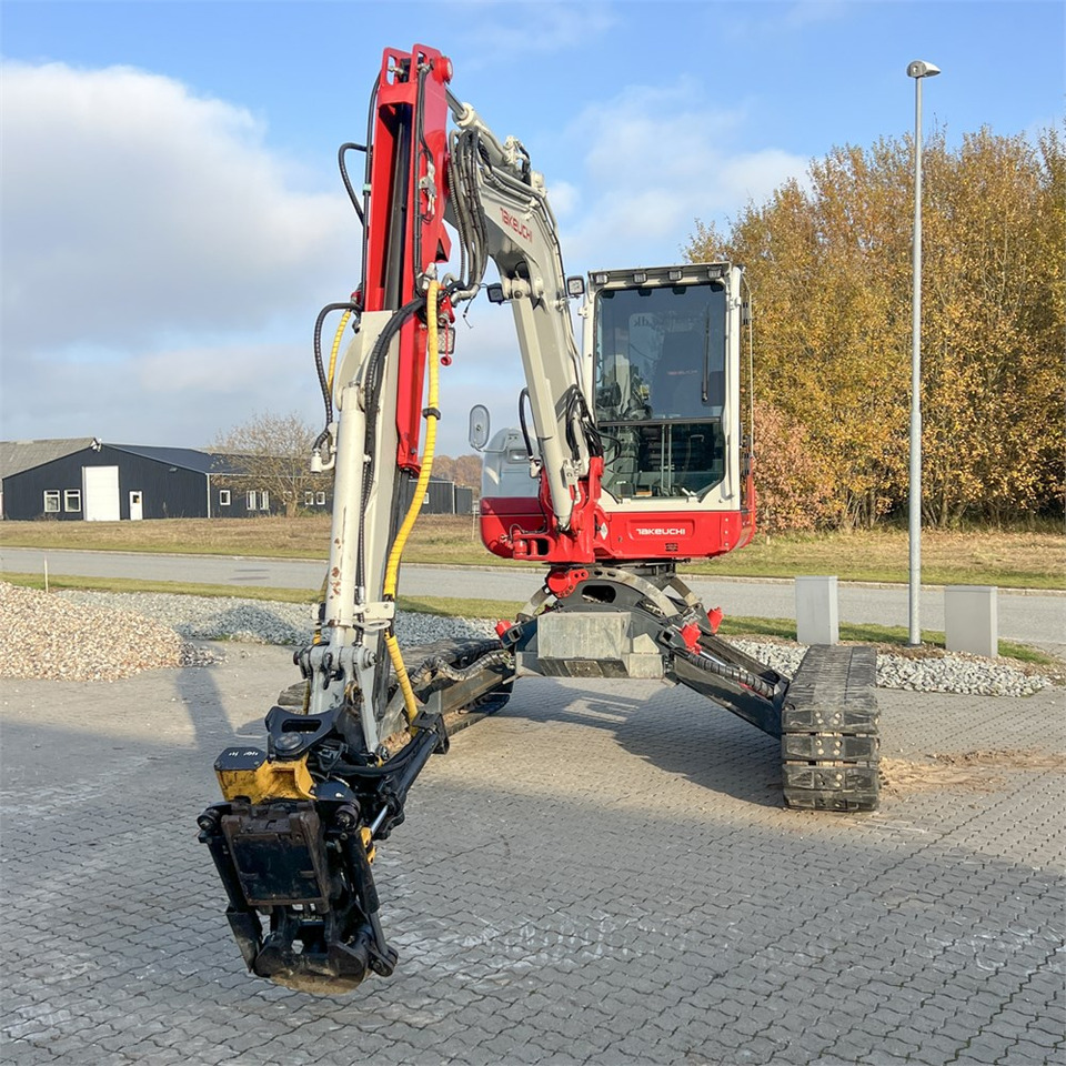 Takeuchi TB260 Levelizer - Mini excavator: picture 2 Takeuchi TB260 Levelizer - Mini excavator: picture 2