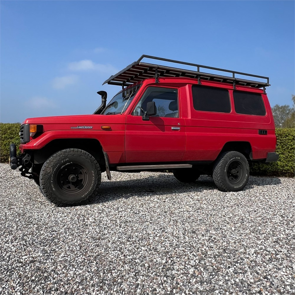 Toyota HZJ75 - Car: picture 5 Toyota HZJ75 - Car: picture 5
