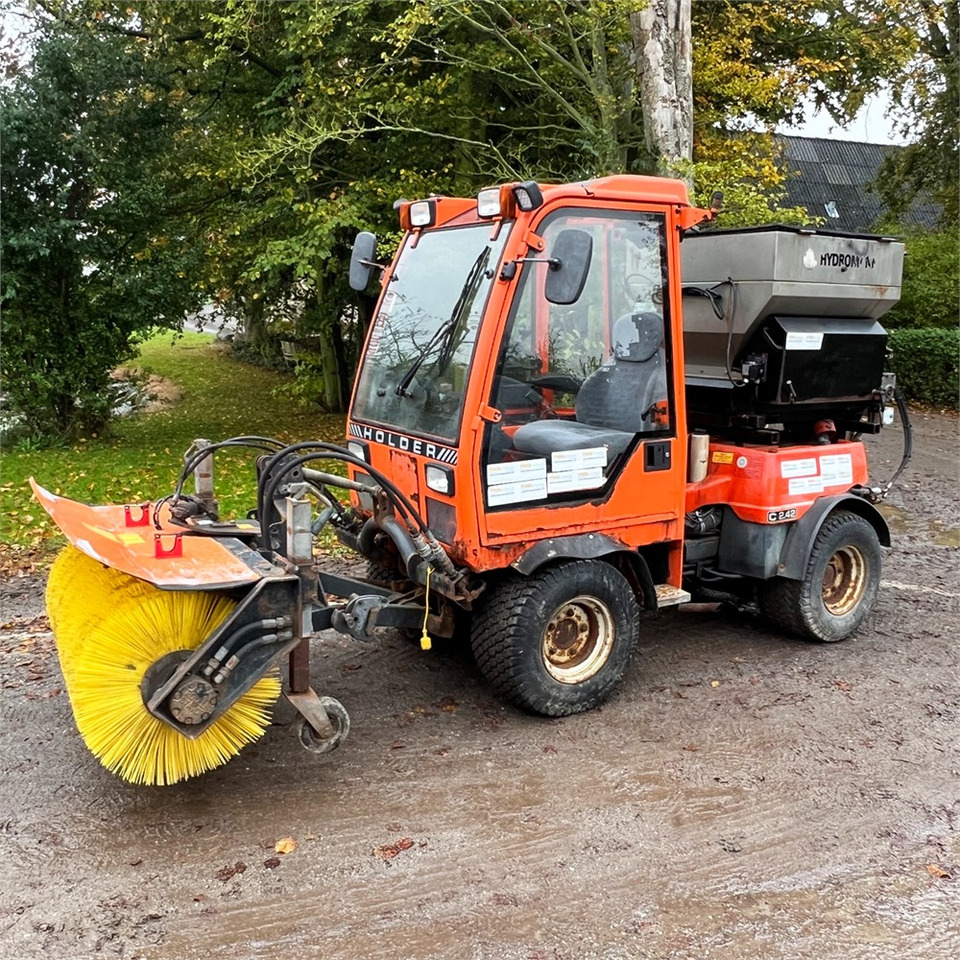 Holder C2.42 D - Utility/ Special vehicle: picture 1 Holder C2.42 D - Utility/ Special vehicle: picture 1