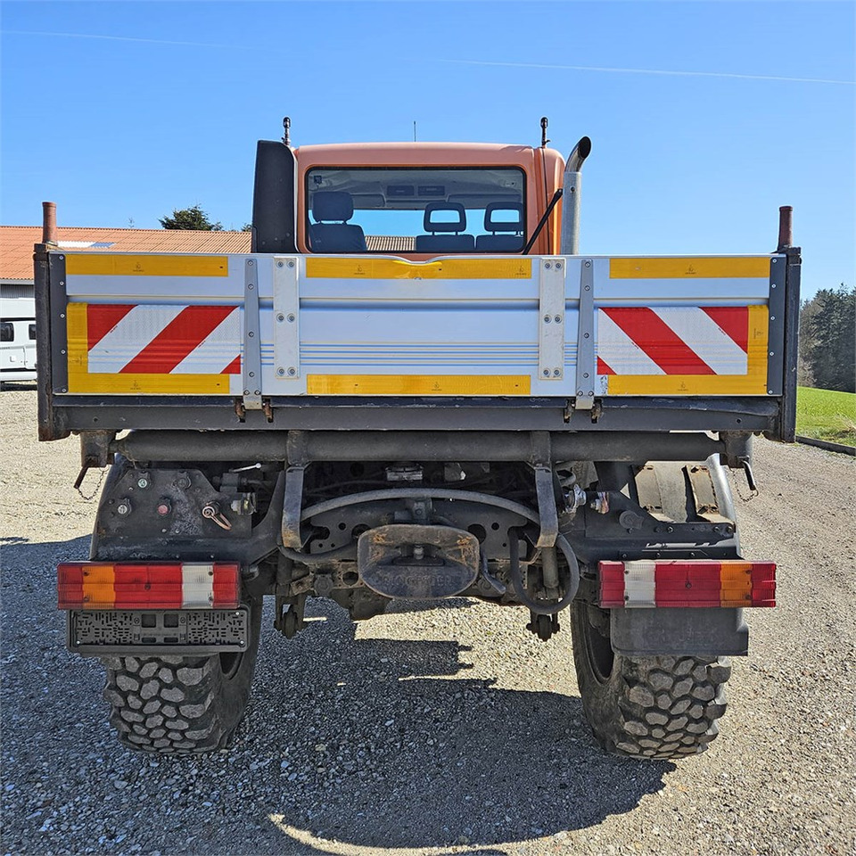 Mercedes U300 - Utility/ Special vehicle: picture 4 Mercedes U300 - Utility/ Special vehicle: picture 4