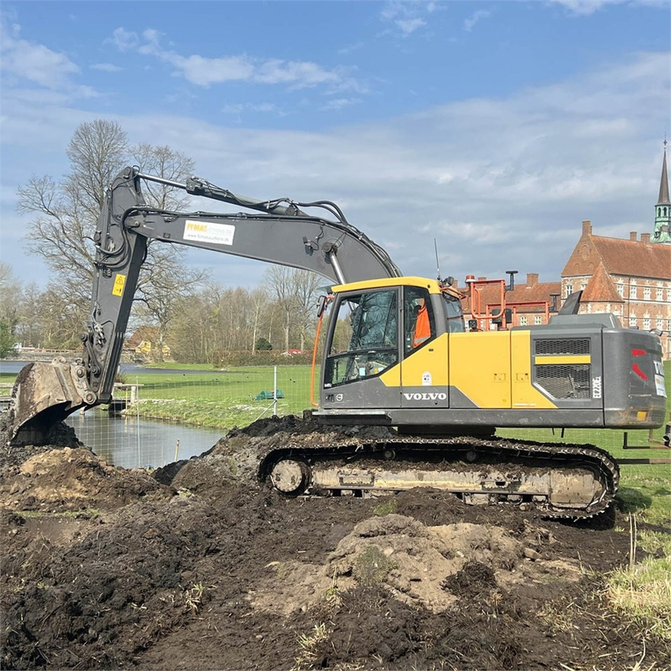 Volvo EC220 EL - Crawler excavator: picture 1 Volvo EC220 EL - Crawler excavator: picture 1