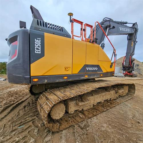Volvo EC250 EL - Crawler excavator: picture 4 Volvo EC250 EL - Crawler excavator: picture 4