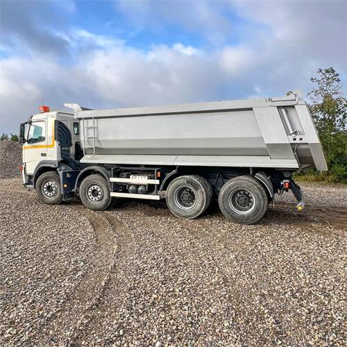 Volvo FM12 460 - Tipper: picture 3 Volvo FM12 460 - Tipper: picture 3
