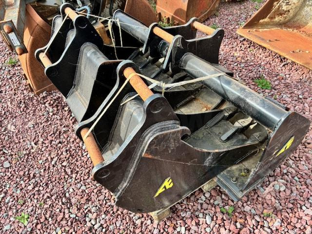 ARDEN EQUIPEMENT LOT 3 GODETS NEUFS - Excavator bucket: picture 1 ARDEN EQUIPEMENT LOT 3 GODETS NEUFS - Excavator bucket: picture 1