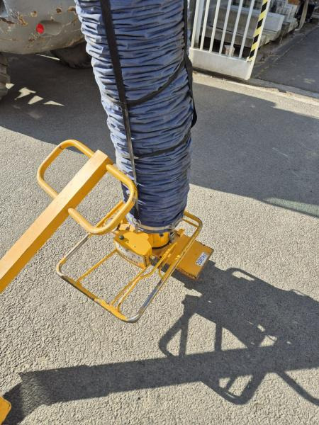 PROBST POSE BORDURE ET DALLE JUMBO MOBIL - Construction machinery: picture 4 PROBST POSE BORDURE ET DALLE JUMBO MOBIL - Construction machinery: picture 4