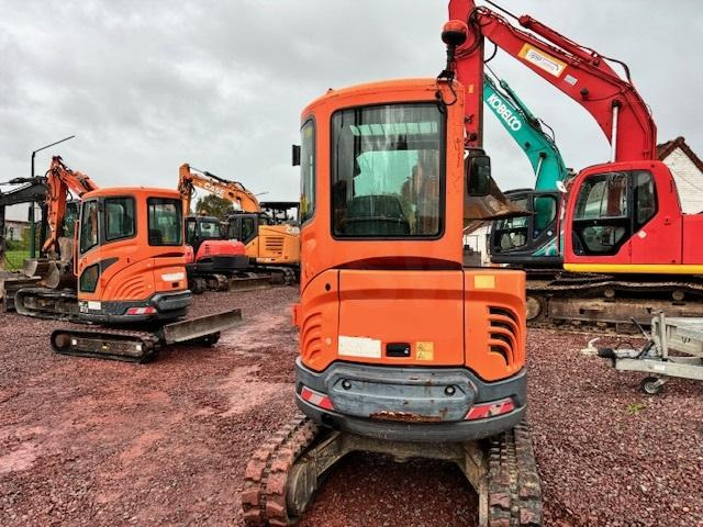 Doosan DX 27 Z - Mini excavator: picture 3 Doosan DX 27 Z - Mini excavator: picture 3