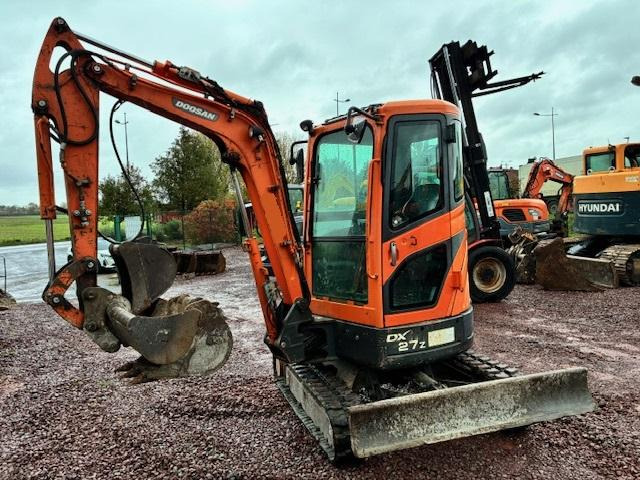 Doosan DX 27 Z - Mini excavator: picture 5 Doosan DX 27 Z - Mini excavator: picture 5