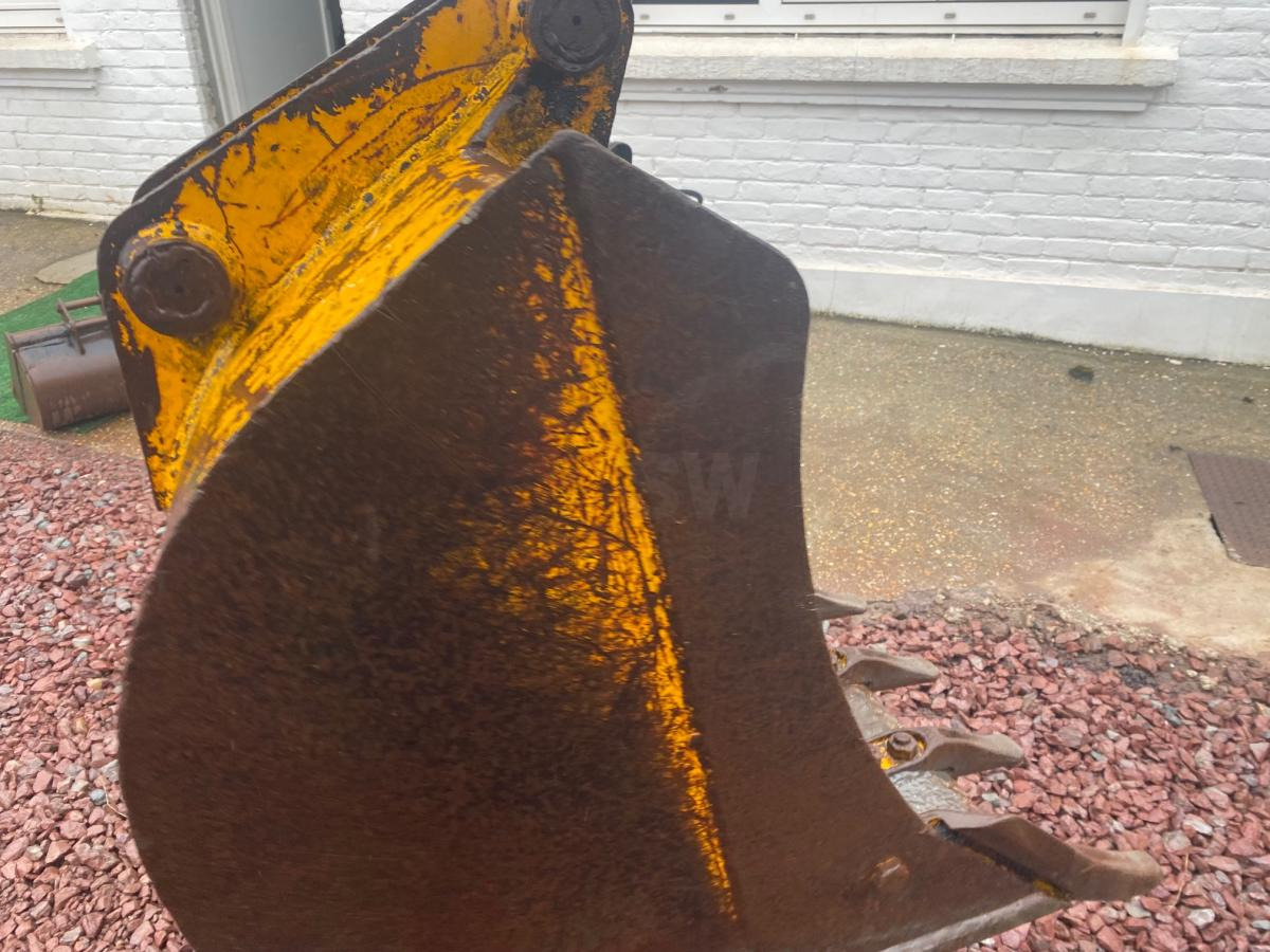 JCB LOT 3 GODETS CURAGE ET TERRASSEMENT 1M50/80CM/60CM - Excavator bucket for Construction machinery: picture 3 JCB LOT 3 GODETS CURAGE ET TERRASSEMENT 1M50/80CM/60CM - Excavator bucket for Construction machinery: picture 3