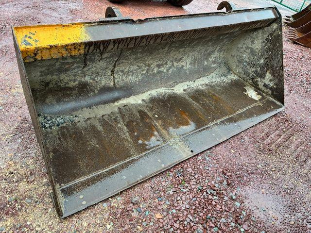 JCB TELESCOPIQUE 2M20 - Loader bucket: picture 2 JCB TELESCOPIQUE 2M20 - Loader bucket: picture 2