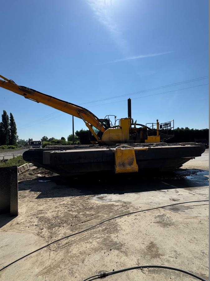 Jcb BIGFLOAT JS 220LC - Crawler excavator: picture 5 Jcb BIGFLOAT JS 220LC - Crawler excavator: picture 5