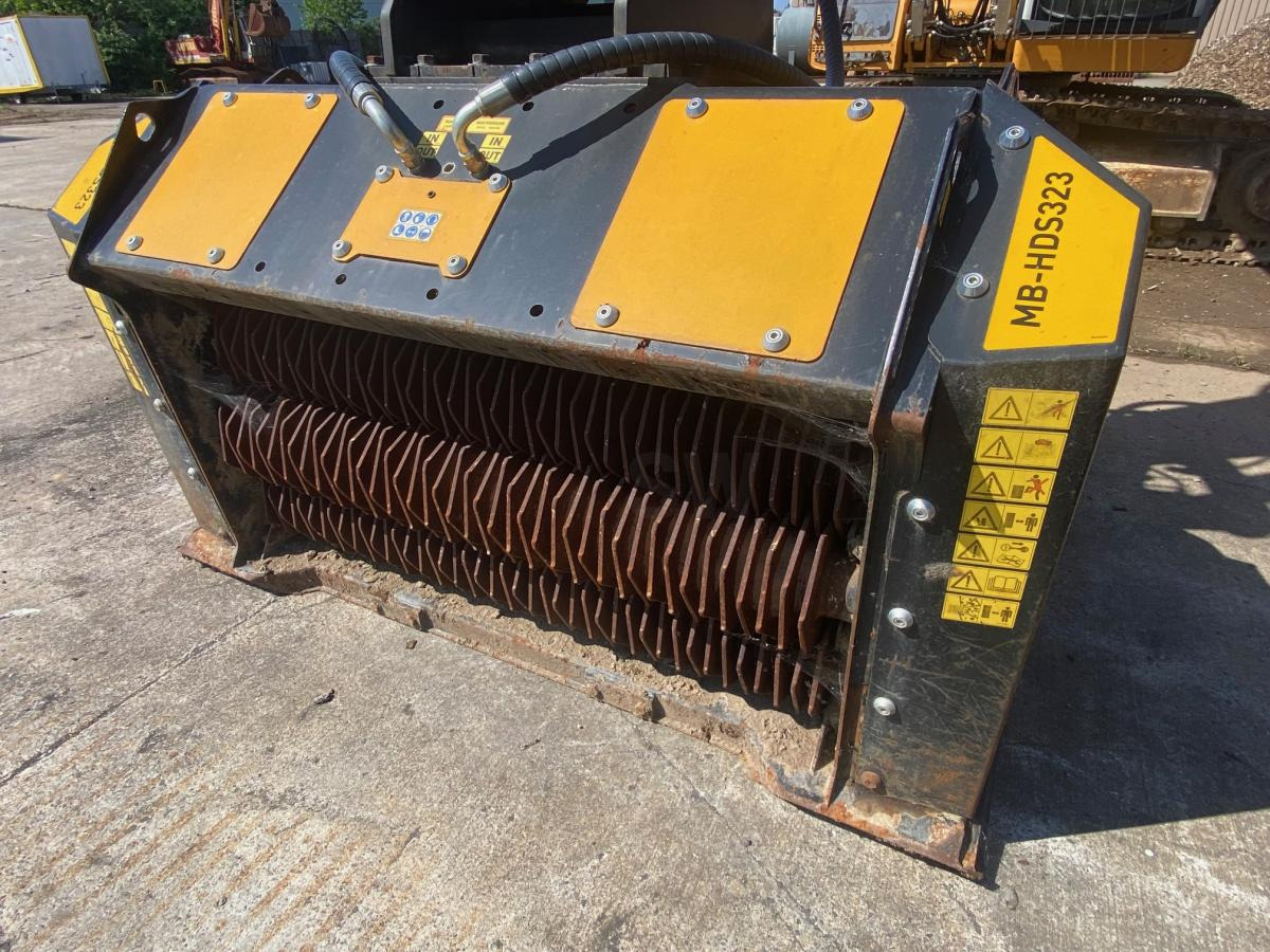 MB HDS 323 - Loader bucket for Construction machinery: picture 4 MB HDS 323 - Loader bucket for Construction machinery: picture 4