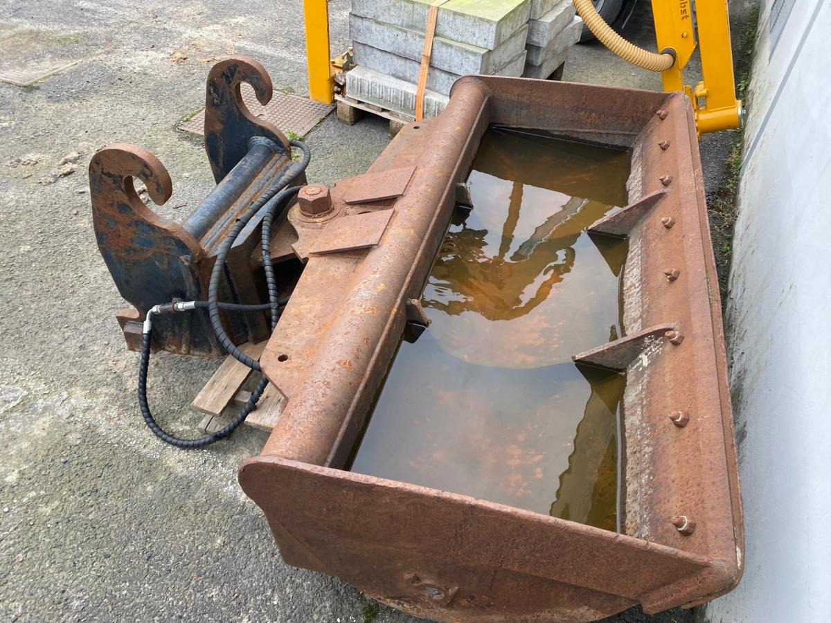 VERACHTER ORIENTABLE 1800 MM - Excavator bucket for Construction machinery: picture 4 VERACHTER ORIENTABLE 1800 MM - Excavator bucket for Construction machinery: picture 4