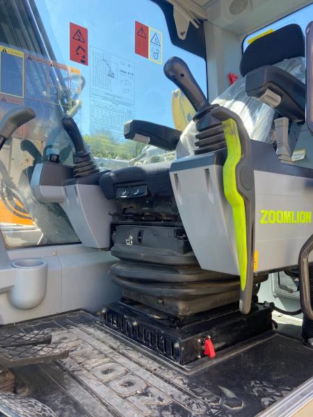 ZOOMLION ZE 135 - Crawler excavator: picture 4 ZOOMLION ZE 135 - Crawler excavator: picture 4