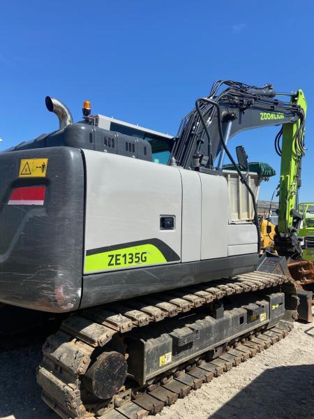 ZOOMLION ZE 135 - Crawler excavator: picture 2 ZOOMLION ZE 135 - Crawler excavator: picture 2