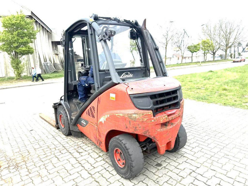Linde H30D-02 - Diesel forklift: picture 5 Linde H30D-02 - Diesel forklift: picture 5
