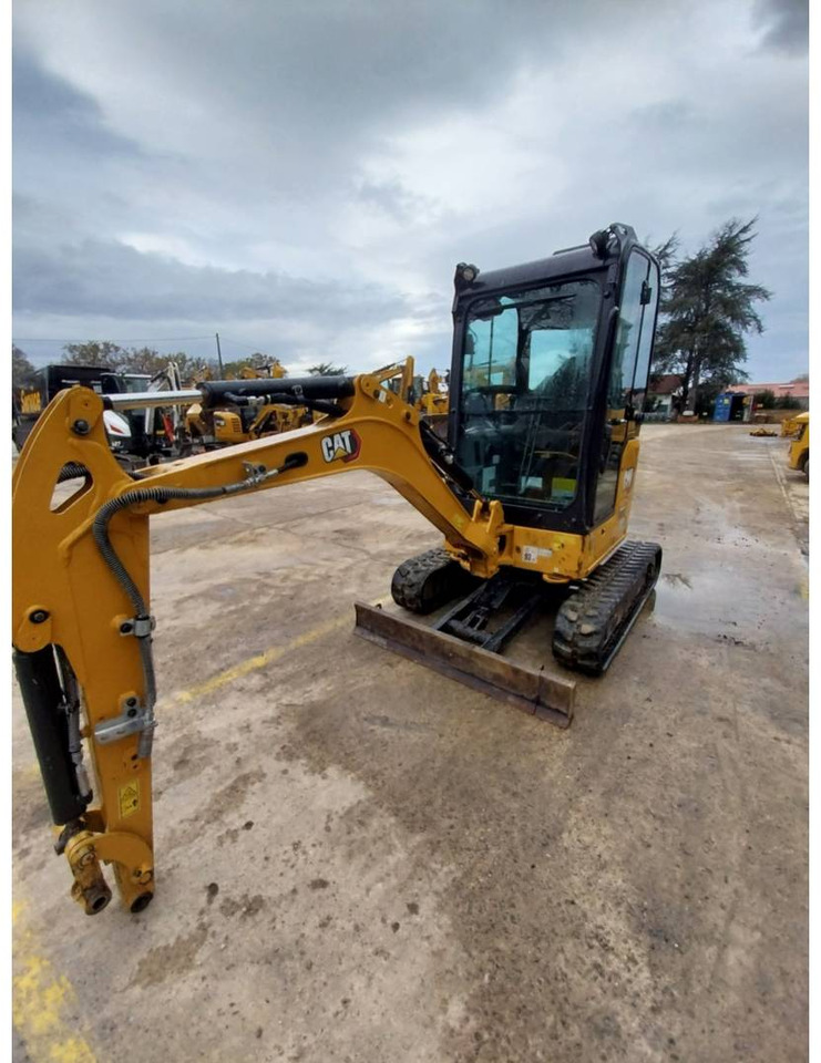CAT 302 - Crawler excavator: picture 1 CAT 302 - Crawler excavator: picture 1