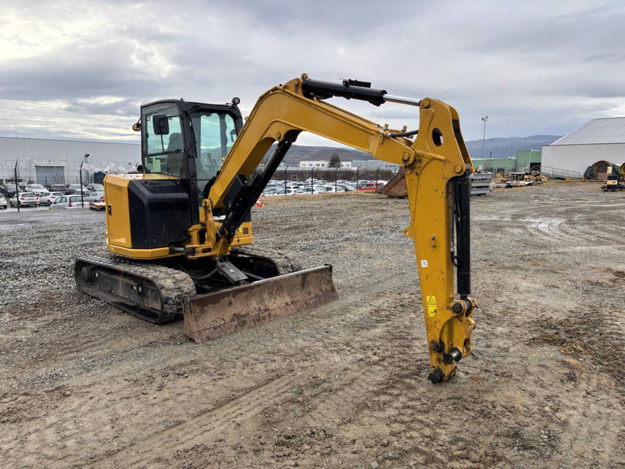 CAT 305 - Crawler excavator: picture 1 CAT 305 - Crawler excavator: picture 1