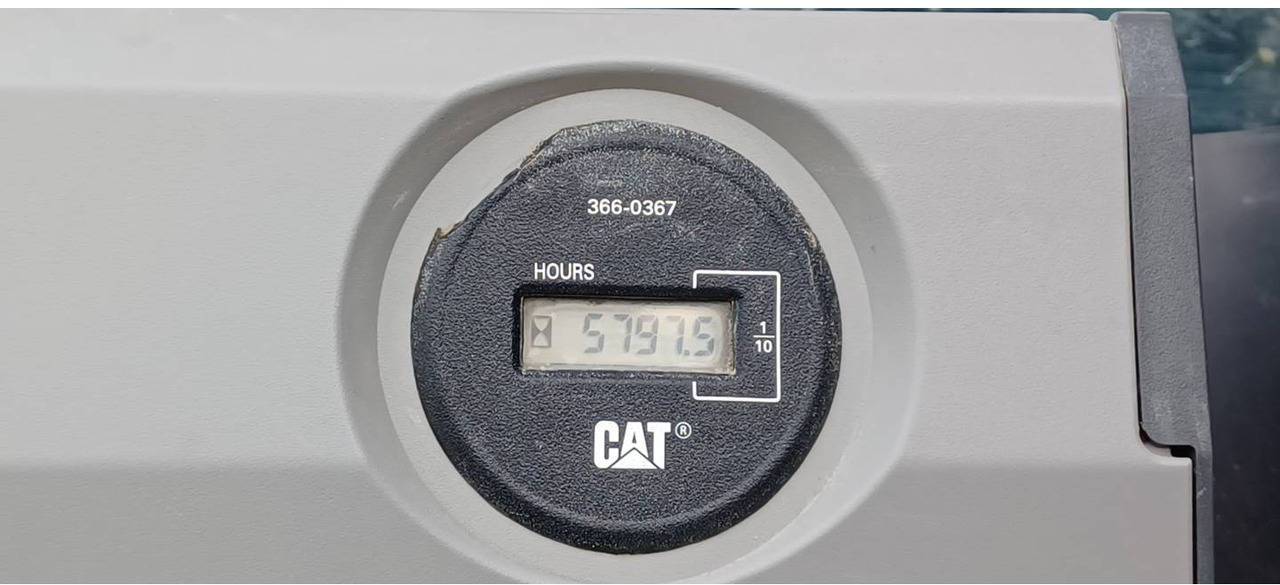 CAT 320F - Crawler excavator: picture 5 CAT 320F - Crawler excavator: picture 5