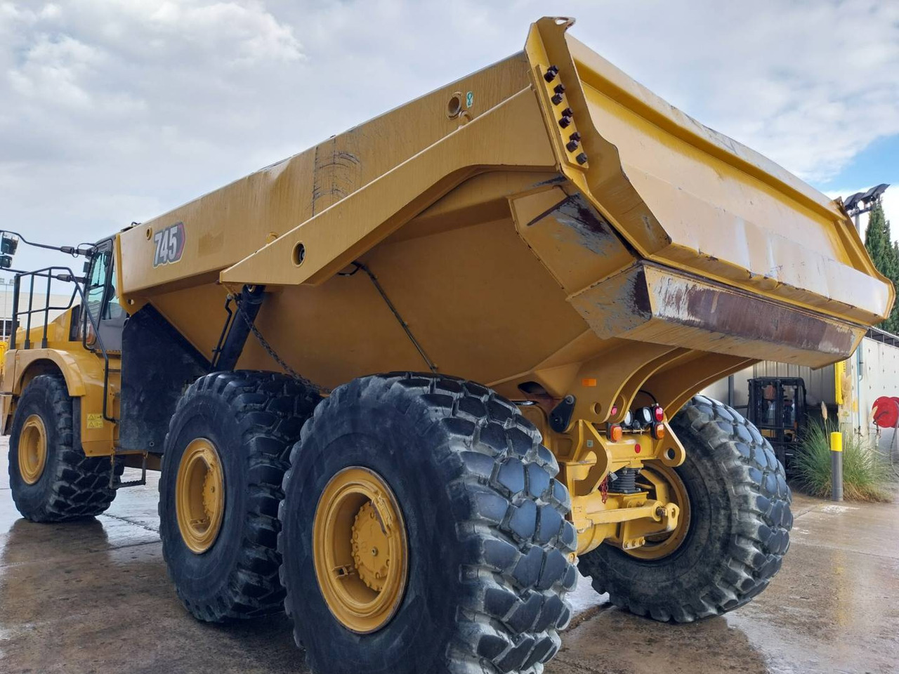 CAT 745 - Articulated dumper: picture 4 CAT 745 - Articulated dumper: picture 4
