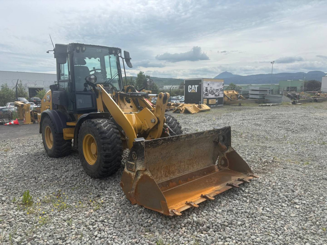 CAT 908 - Wheel loader: picture 1 CAT 908 - Wheel loader: picture 1