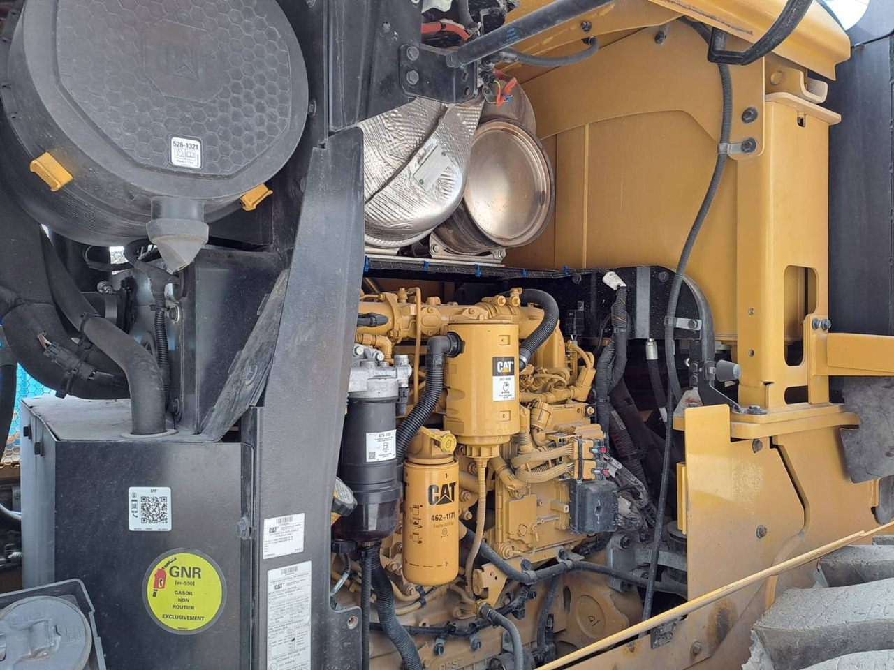 Wheel loader CAT 926M: picture 11