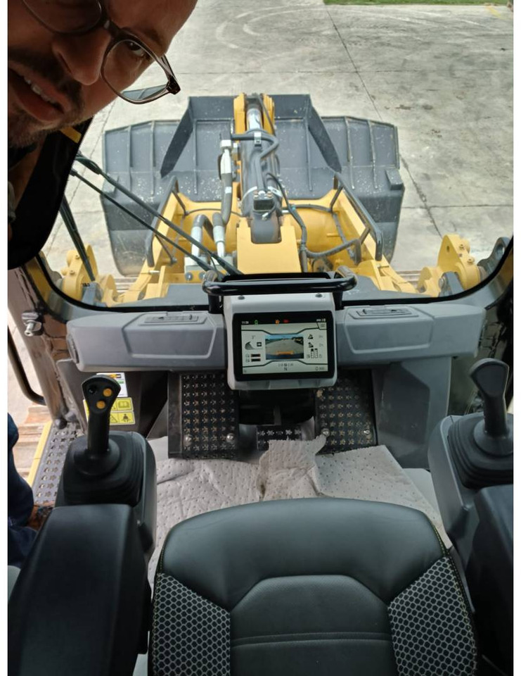 Leasing of CAT 963 CAT 963: picture 15