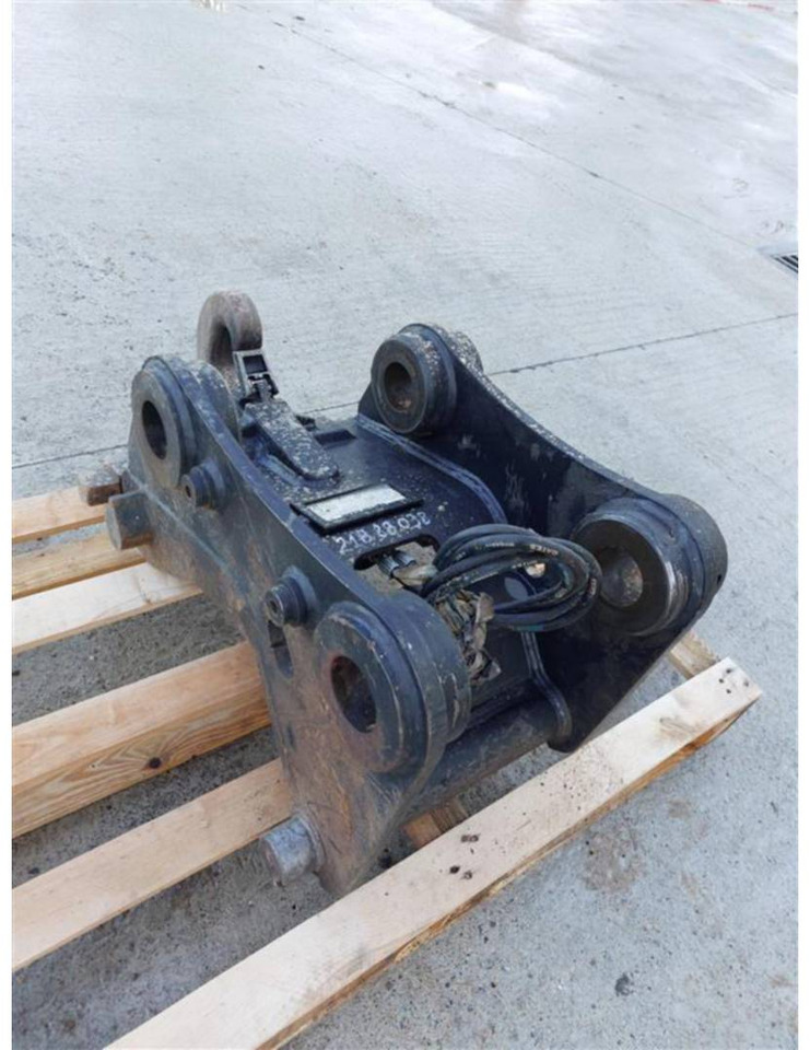CAT CW20S/174-2496/M315F/TIM70/70/430/281 - Quick coupler: picture 3 CAT CW20S/174-2496/M315F/TIM70/70/430/281 - Quick coupler: picture 3