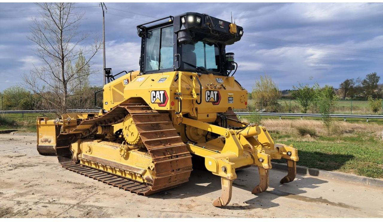 CAT D5 - Bulldozer: picture 4 CAT D5 - Bulldozer: picture 4