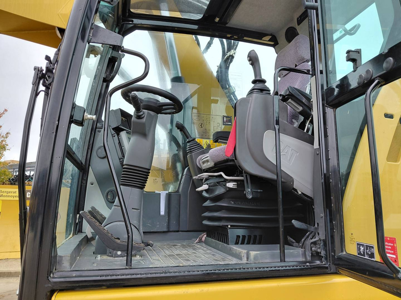 Leasing of CAT M315F IVC CAT M315F IVC: picture 23