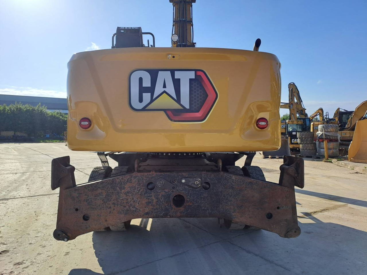 Wheel excavator CAT MH3026: picture 6