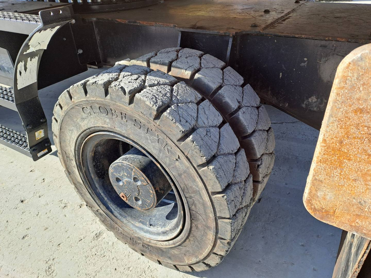 Wheel excavator CAT MH3026: picture 13