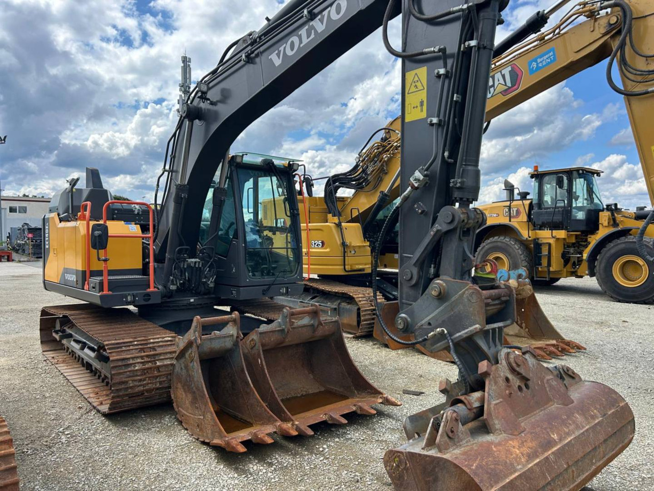 VOLVO CONSTRUCTION EQUIPMENT EC140 - Crawler excavator: picture 2 VOLVO CONSTRUCTION EQUIPMENT EC140 - Crawler excavator: picture 2