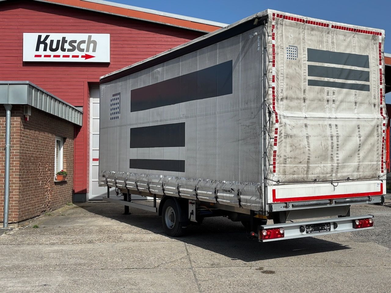 Tang 1achs Edscha, Schiebeplane 7,25m - Curtainsider trailer: picture 4 Tang 1achs Edscha, Schiebeplane 7,25m - Curtainsider trailer: picture 4