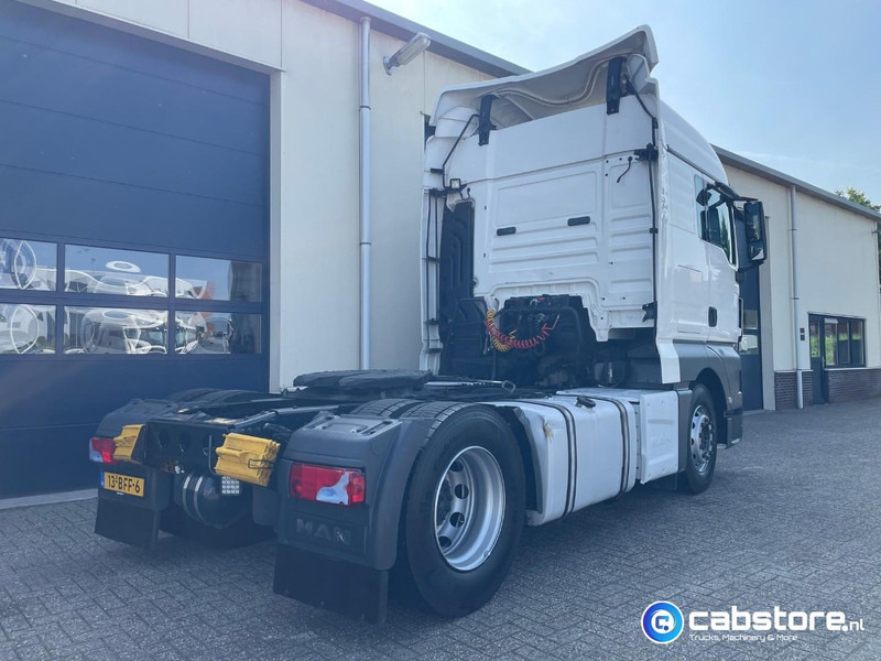 MAN TGX 18.440 4x2 BLS Euro 6 - XLX cabine - Bouwjaar 2014 - Smart Tacho - 2x Dieseltanks - Very good tyres - Tractor unit: picture 4 MAN TGX 18.440 4x2 BLS Euro 6 - XLX cabine - Bouwjaar 2014 - Smart Tacho - 2x Dieseltanks - Very good tyres - Tractor unit: picture 4