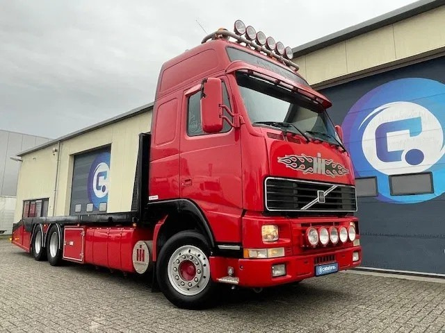 Volvo FH 12.460 6x2R Euro 3 - Oprijwagen - Machinetransporter - Year 2002 - APK tot 11-2025 - MANUAL - NL Truck - Autotransporter truck: picture 2 Volvo FH 12.460 6x2R Euro 3 - Oprijwagen - Machinetransporter - Year 2002 - APK tot 11-2025 - MANUAL - NL Truck - Autotransporter truck: picture 2