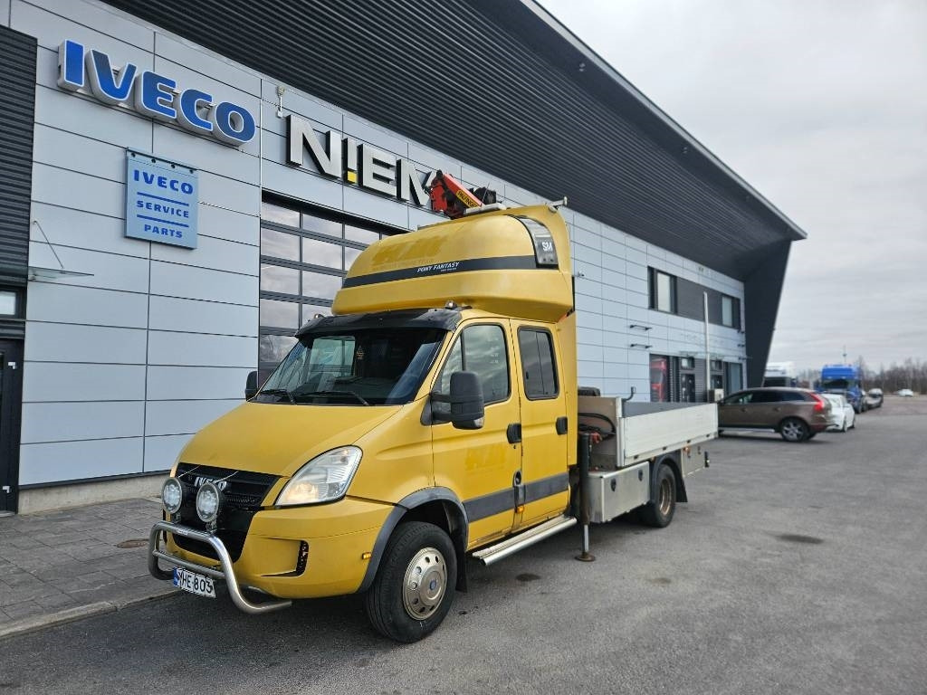 Iveco Daily 65C18 D Palfinger PK3700+ makuuohjaamo - Open body delivery van: picture 1 Iveco Daily 65C18 D Palfinger PK3700+ makuuohjaamo - Open body delivery van: picture 1