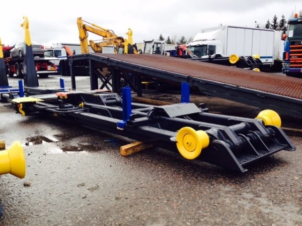 Jimeca Koukkulaite 16t - Hook lift/ Skip loader system: picture 2 Jimeca Koukkulaite 16t - Hook lift/ Skip loader system: picture 2