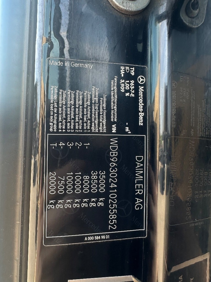 Hook lift truck Mercedes-Benz Actros 3563: picture 16