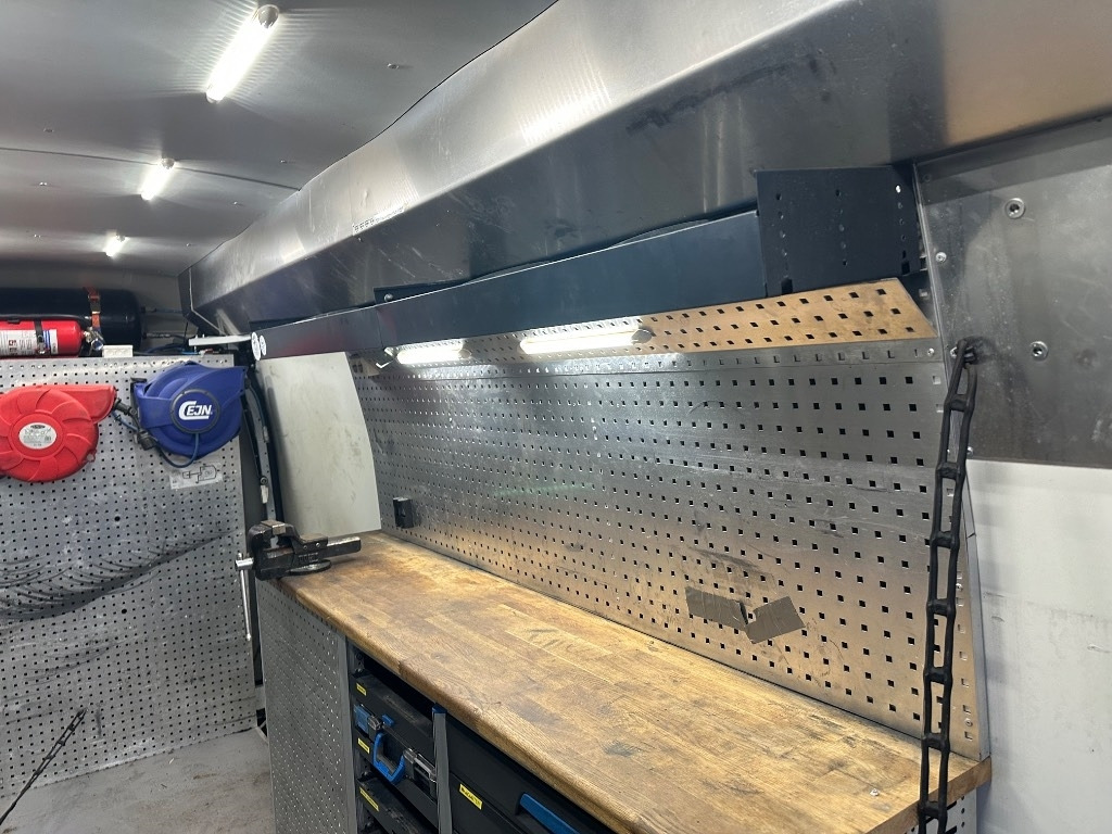 Panel van Renault Master Huoltoauto: picture 11