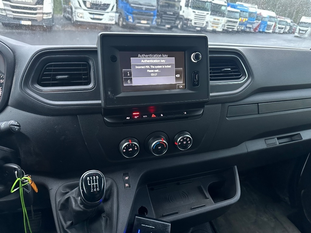 Panel van Renault Master Huoltoauto: picture 20