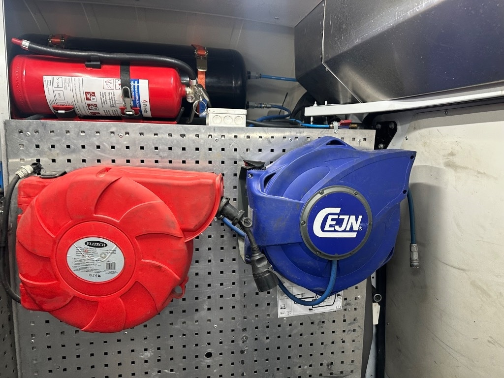 Panel van Renault Master Huoltoauto: picture 12