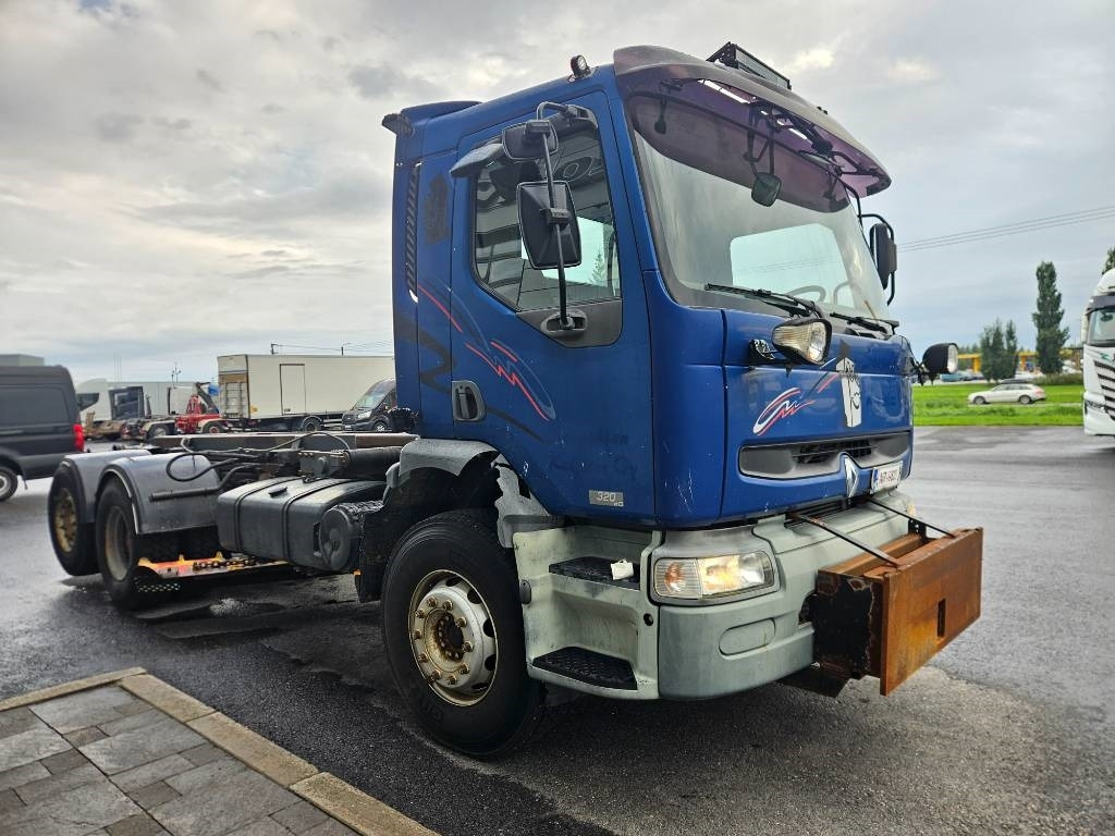Renault Premium 320 tienhoitoauto - Cab chassis truck: picture 2 Renault Premium 320 tienhoitoauto - Cab chassis truck: picture 2