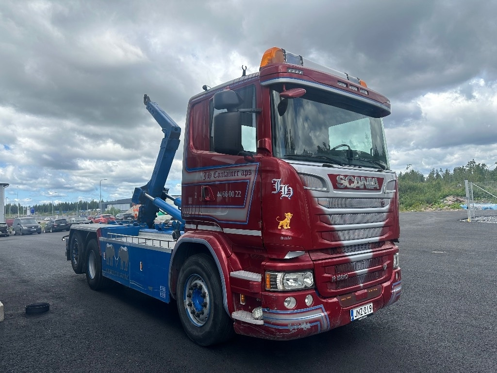 Scania R580 6x2*4 - Hook lift truck: picture 2 Scania R580 6x2*4 - Hook lift truck: picture 2