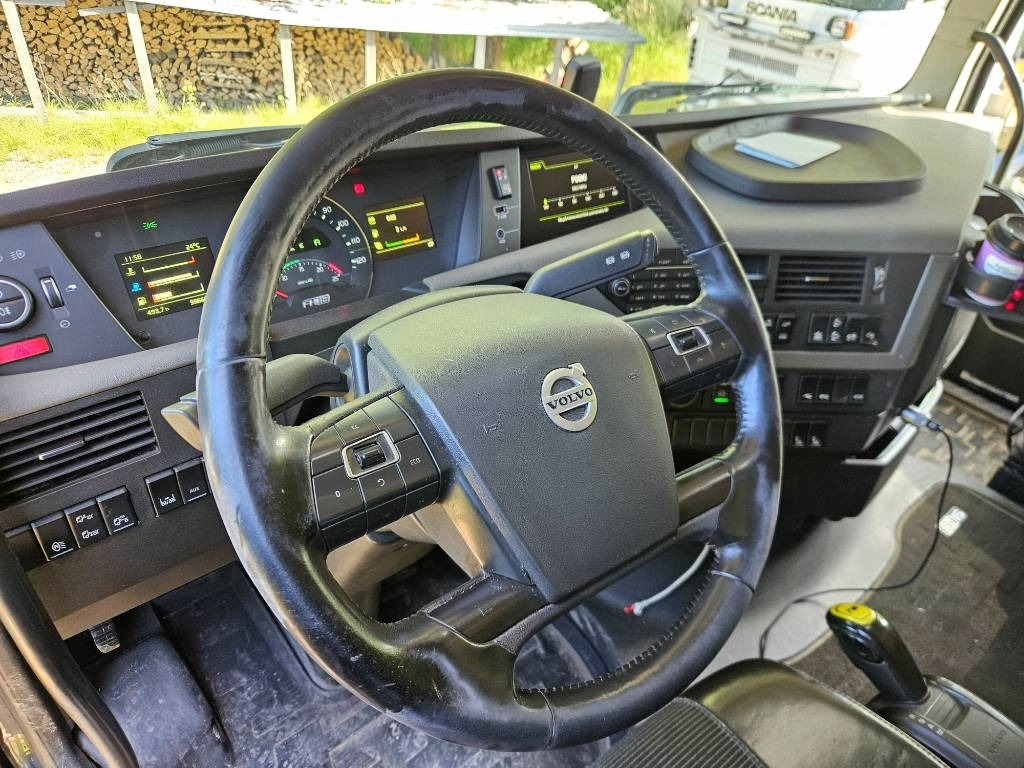 Timber truck Volvo FH 16 750 8x4 76tn yhdistelmä: picture 10