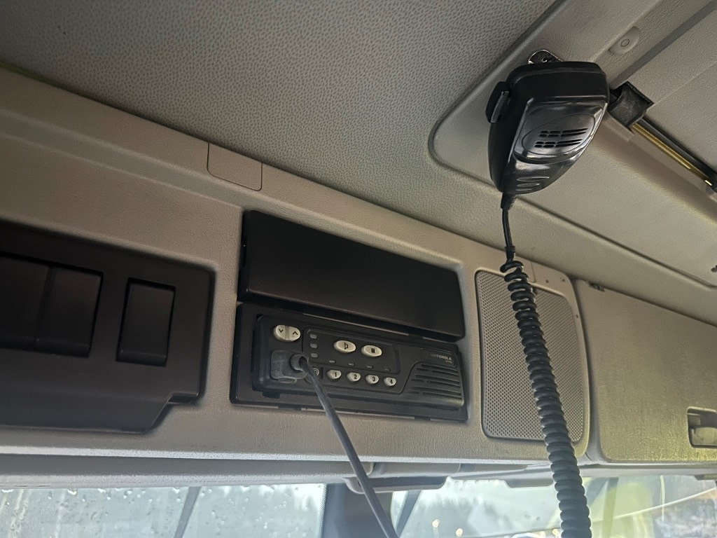 Hook lift truck Volvo FM11 370: picture 15