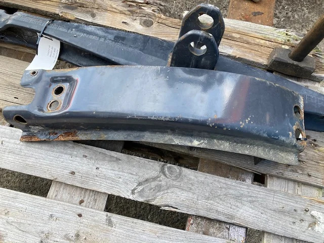 Scania 1853172 – Scania beam LH - Frame/ Chassis for Truck: picture 1 Scania 1853172 – Scania beam LH - Frame/ Chassis for Truck: picture 1