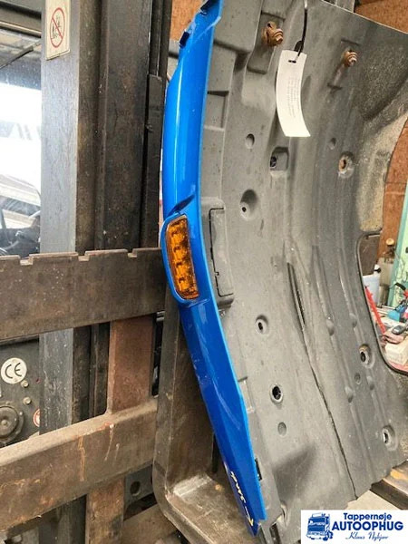 Scania Forskærm Scania 2599543 , 2334727 - Body and exterior for Truck: picture 2 Scania Forskærm Scania 2599543 , 2334727 - Body and exterior for Truck: picture 2